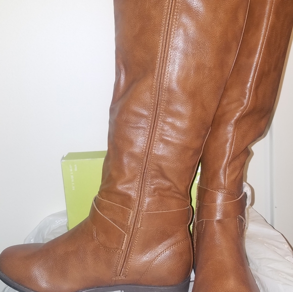 SOLD Brown Riding Boots SOLD - Picture 3 of 3